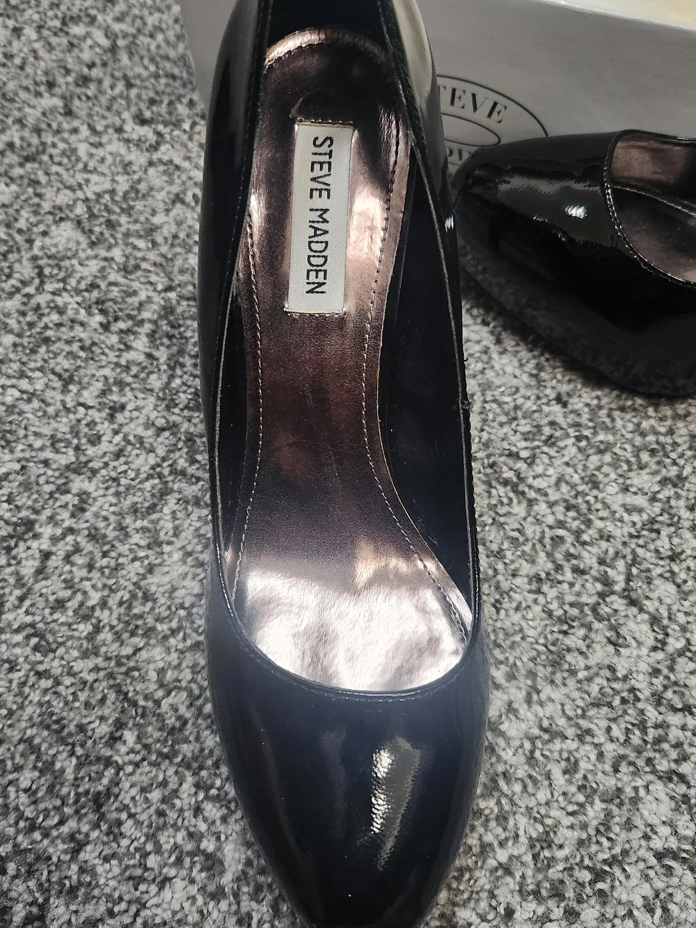 Steve Madden Women's Black Patent Leather Pumps